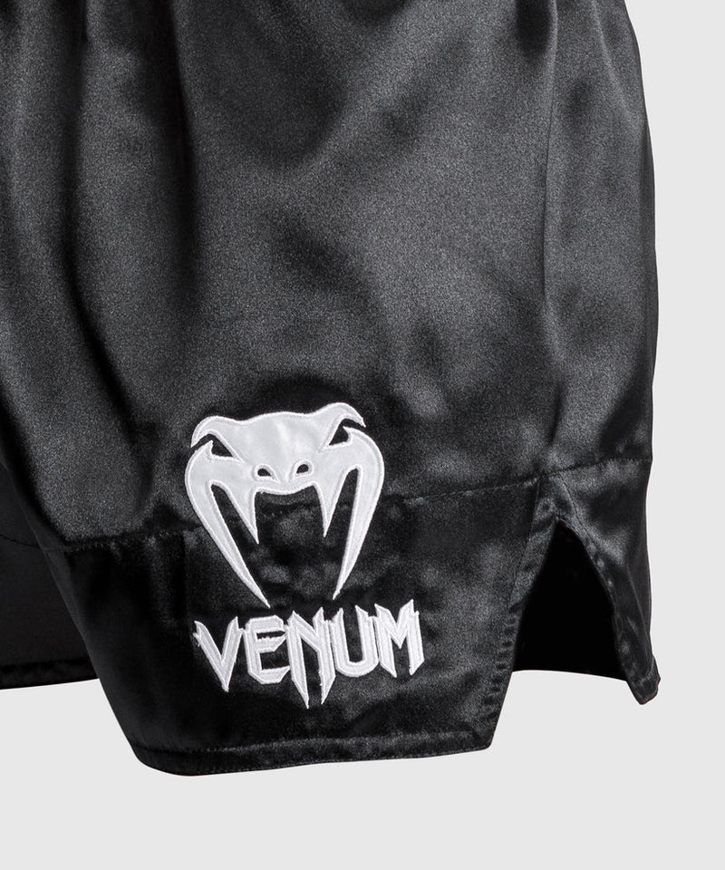 Muay Thai Shortsit - Venum - Classic - Musta/Valkoinen/Valkoinen