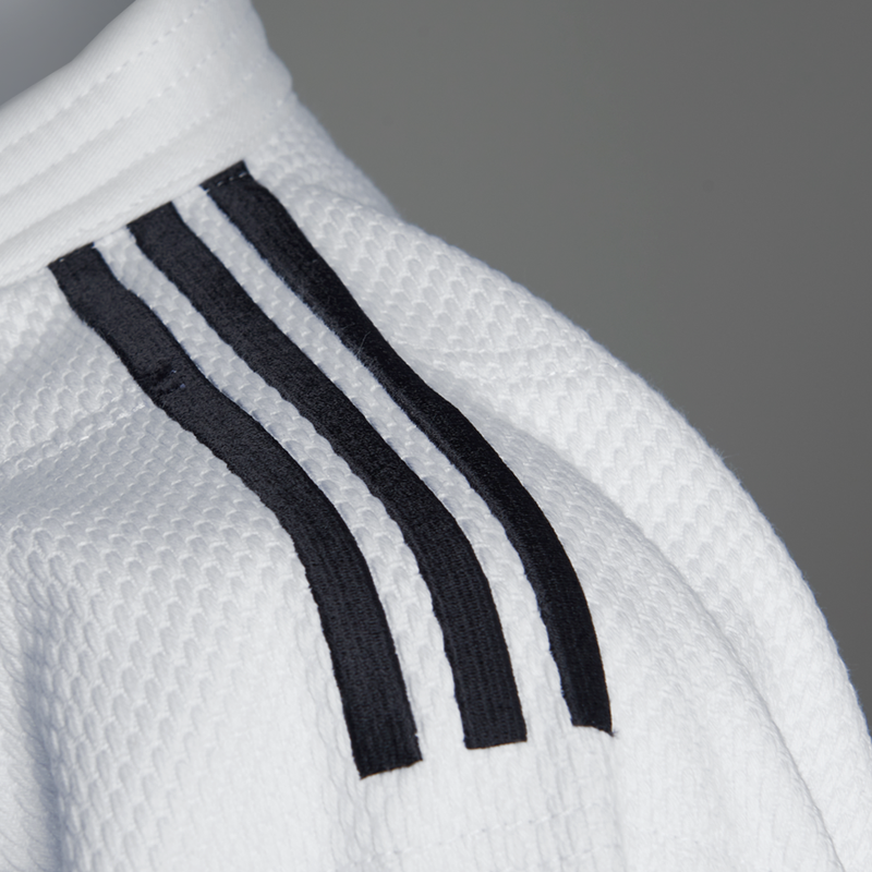 Judopuku - Adidas - Champion III - Valkoinen, Slimfit