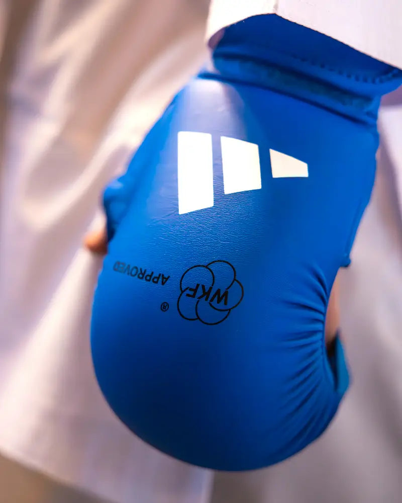 Karate otteluhanskat - Adidas - WKF, Sininen