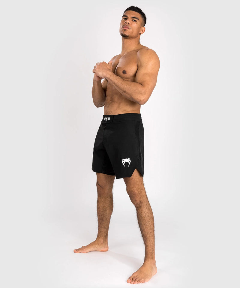 Fightshorts - Venum - Contender - Musta/Valkoinen