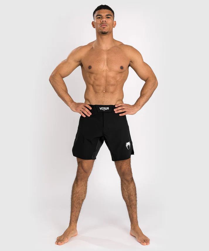 Fightshorts - Venum - Contender - Musta/Valkoinen