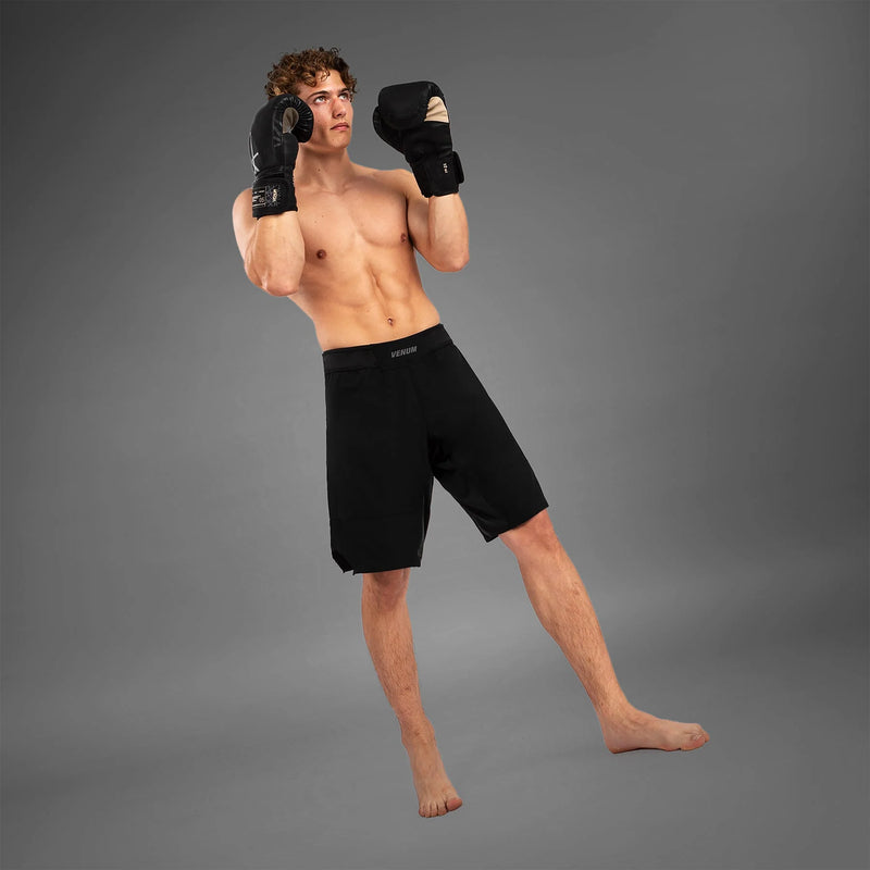 MMA Shortsit - Venum - G-Fit Air, Musta