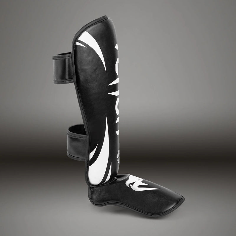 Jalka- ja säärisuoja - Venum - Challenger, Musta/Valkoinen