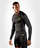 Rash Guard - Venum - 'G-Fit' - Musta-Kultainen