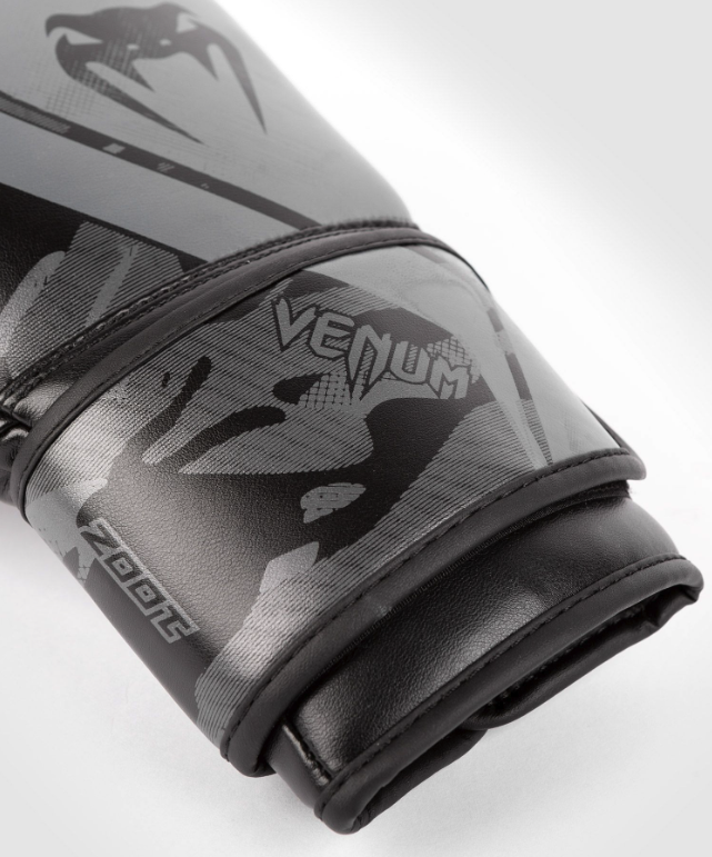 Nyrkkeilyhanskat - Venum - Defender Contender 2.0 - Musta