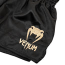 Muay Thai-Shortsit - Venum - 'Classic' - Musta-Kulta